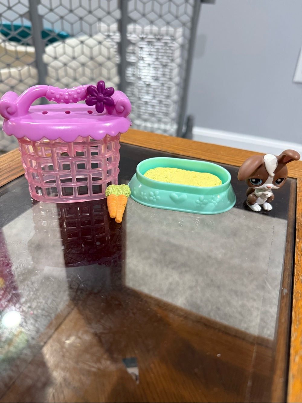 Littlest Pet Shop Portable Pets bunny set,  featuring Rabbit # 121 from 2006
